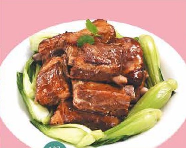 醬燒肋排(1組2盒)，產品介紹葷
精選肥瘦相間的豬肋排，以主廚特調醬汁
長時間醃漬入味，再以小火細煨，
保留醇厚醬汁，肉質柔軟而不爛，口感極佳。

保存期限:冷凍1年
淨重:700g/組(2盒)